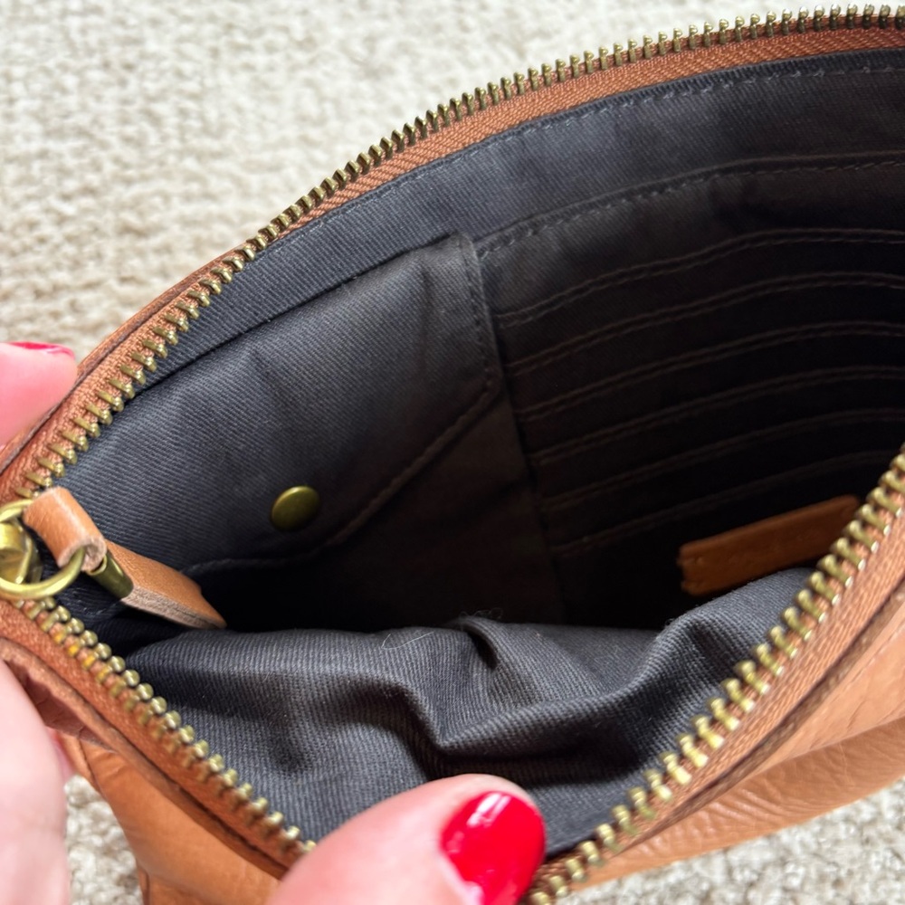 🌈 Madewell Leather Clutch - Picture 6 of 6